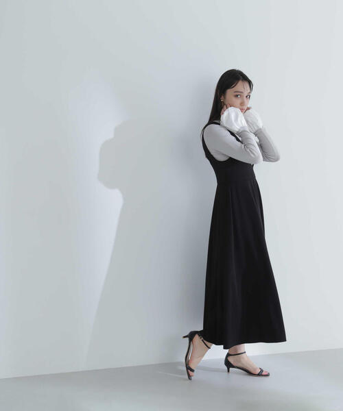 NATURAL BEAUTY BASIC（ナチュラルビューティーベーシック）の「◇Ｕネックフレアジャンスカ（ジャンパースカート・レディース・ブラック/オフホワイト/グレー・SMALL/MEDIUM）」の16枚目の写真