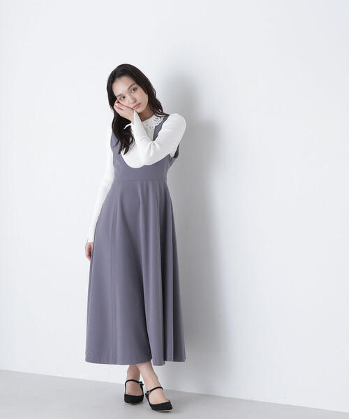 NATURAL BEAUTY BASIC（ナチュラルビューティーベーシック）の「◇Ｕネックフレアジャンスカ（ジャンパースカート・レディース・ブラック/オフホワイト/グレー・SMALL/MEDIUM）」の7枚目の写真