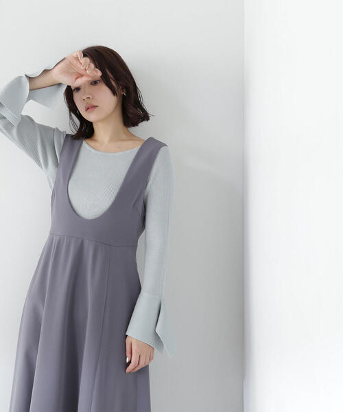 NATURAL BEAUTY BASIC（ナチュラルビューティーベーシック）の「◇Ｕネックフレアジャンスカ（ジャンパースカート・レディース・ブラック/オフホワイト/グレー・SMALL/MEDIUM）」の9枚目の写真