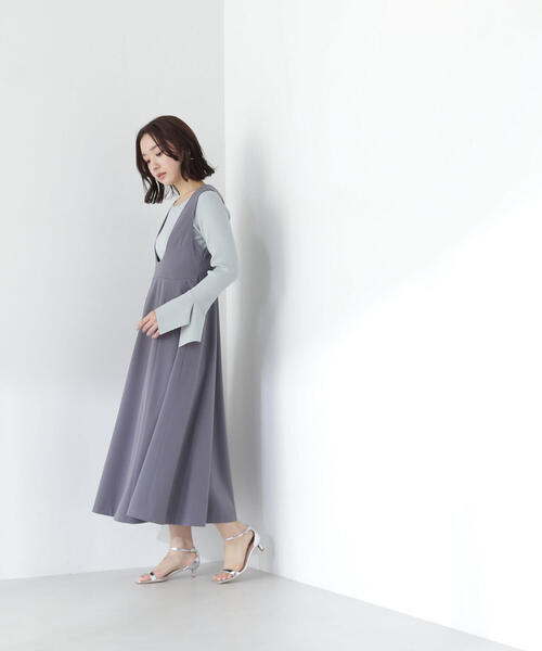 NATURAL BEAUTY BASIC（ナチュラルビューティーベーシック）の「◇Ｕネックフレアジャンスカ（ジャンパースカート・レディース・ブラック/オフホワイト/グレー・SMALL/MEDIUM）」の10枚目の写真