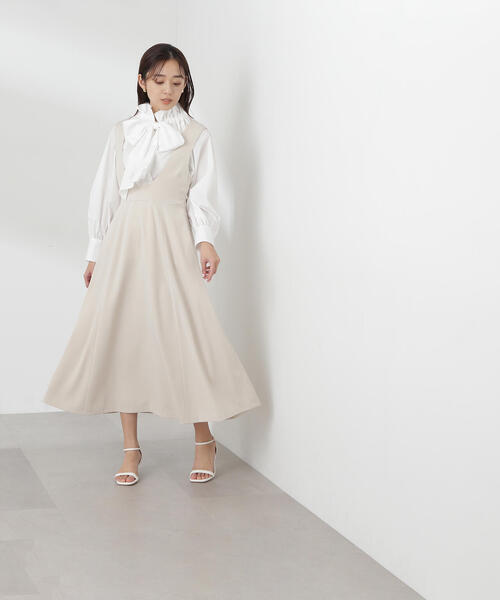 NATURAL BEAUTY BASIC（ナチュラルビューティーベーシック）の「◇Ｕネックフレアジャンスカ（ジャンパースカート・レディース・ブラック/オフホワイト/グレー・SMALL/MEDIUM）」の21枚目の写真