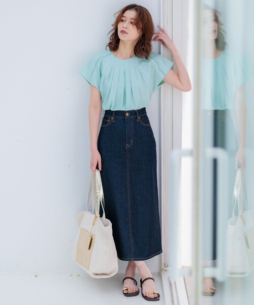 23区 L（ニジュウサンクオオキイサイズ）の「【Oggi4月号掲載/洗える】23区DENIM ストレッチ デニムスカート（デニムスカート・レディース・カーキ系/アイボリー系・50/48/46/44）」の13枚目の写真