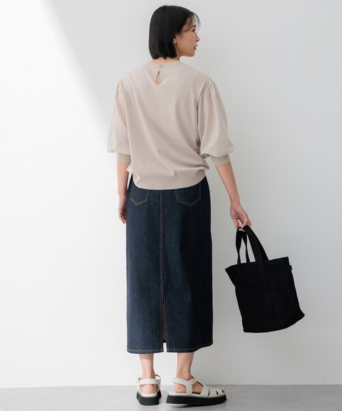 23区 L（ニジュウサンクオオキイサイズ）の「【Oggi4月号掲載/洗える】23区DENIM ストレッチ デニムスカート（デニムスカート・レディース・カーキ系/アイボリー系・50/48/46/44）」の20枚目の写真