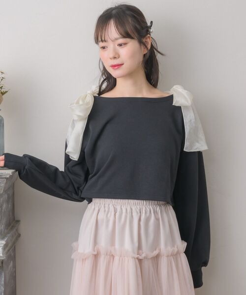 ems excite（エムズエキサイト）の「肩リボンショートトレーナー（スウェット・レディース・ブラック/ピンク/ホワイト系その他・FREE）」の19枚目の写真