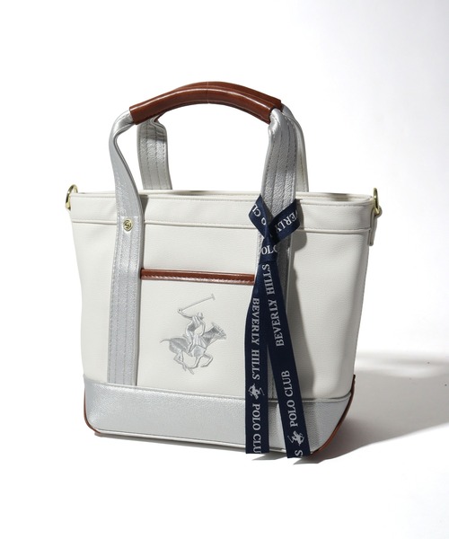 BEVERLY HILLS POLO CLUB(ビバリーヒルズポロクラブ)の「【Beverly Hills Polo Club/ビバリーヒルズポロクラブ】ワンポイントポニー刺繍PUレザートートバッグSS(ショルダーストラップ付)(トートバッグ・レディース・ホワイト系その他/アイボリー/ホワイト系その他2/ブラック/グレー系その他/ホワイト系その他5/ホワイト系その他4/ブラック系その他/ホワイト系その他3/ベージュ系その他・FREE)」の6枚目の写真