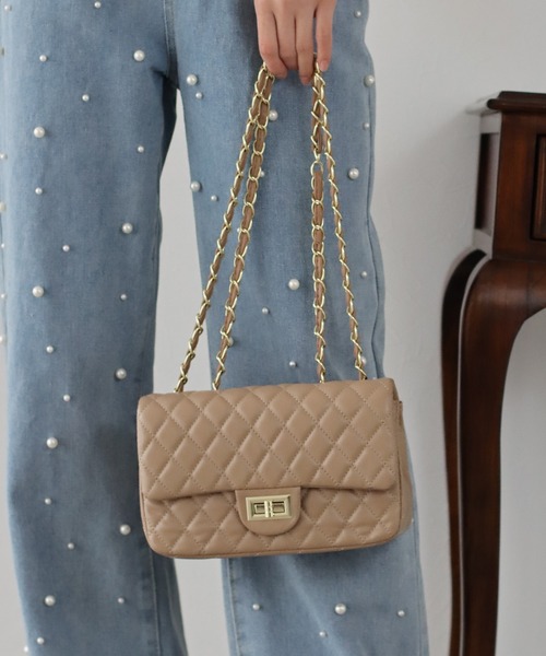 BLUEEAST（ブルーイースト）の「2WAYキルティングチェーンショルダーバッグ（ショルダーバッグ・レディース・ベージュ/ブラック・FREE）」の2枚目の写真