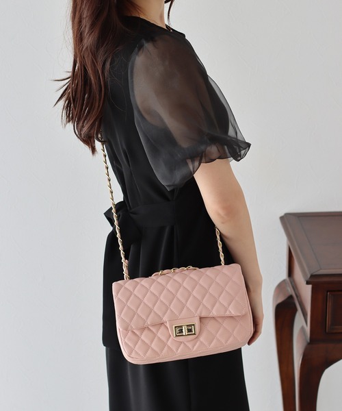 BLUEEAST（ブルーイースト）の「2WAYキルティングチェーンショルダーバッグ（ショルダーバッグ・レディース・ベージュ/ブラック・FREE）」の5枚目の写真