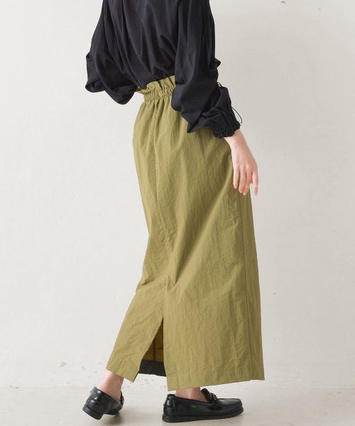 OMNES（オムネス）の「撥水加工ナイロンドロストギャザースカート（スカート・レディース・ブラック/カーキ/ベージュ・FREE）」の16枚目の写真