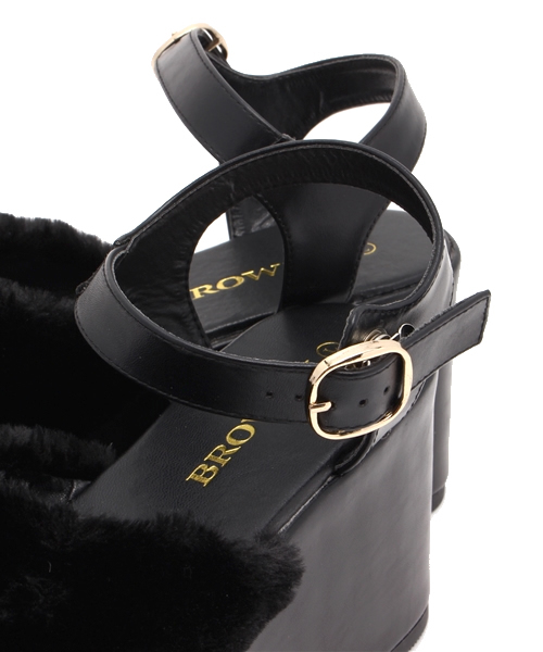 WEGO（ウィゴー）の「WEGO/ファー厚底サンダル（サンダル・レディース・ホワイト/ブラック・MEDIUM/LARGE）」の8枚目の写真