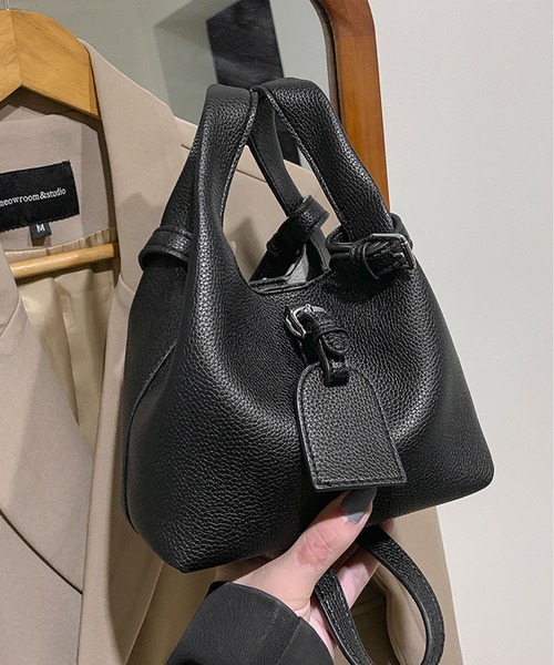 LA VORAGINE(ラ ヴォラジネ)の「ポーチ付き2wayショルダーバッグ(ショルダーバッグ・レディース・アイボリー/ブラック/ブラウン系その他/グレー/ベージュ・FREE)」の3枚目の写真