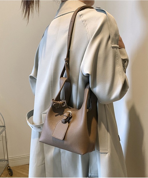 LA VORAGINE(ラ ヴォラジネ)の「ポーチ付き2wayショルダーバッグ(ショルダーバッグ・レディース・アイボリー/ブラック/ブラウン系その他/グレー/ベージュ・FREE)」の11枚目の写真