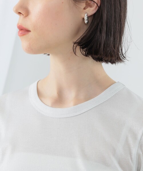 Ray BEAMS（レイビームス）の「Ray BEAMS / 箔 プリント リブ Tシャツ（Tシャツ/カットソー・レディース・ブラック/シルバー・ONE SIZE）」の5枚目の写真