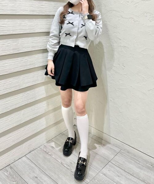 MAJESTIC LEGON(マジェスティックレゴン)の「プチリボンニットカーディガン(カーディガン/ボレロ・レディース・レッド・MEDIUM)」の7枚目の写真