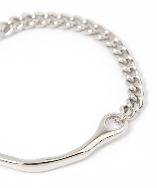 LEPSIM（レプシィム）の「メタルチェーンバングル　114082（ブレスレット・レディース・シルバー/ゴールド・ONE SIZE）」の5枚目の写真