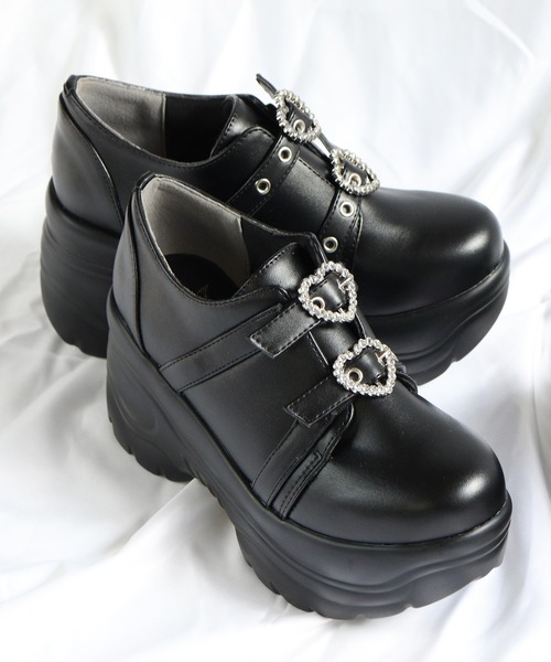 LOVEHUNTER（ラブハンター）の「LOVEHUNTER/軽量厚底 ハートストラップスニーカー(1672)（スニーカー・レディース・ブラック/ホワイト・S/3L/LL/L/M/SS）」の3枚目の写真