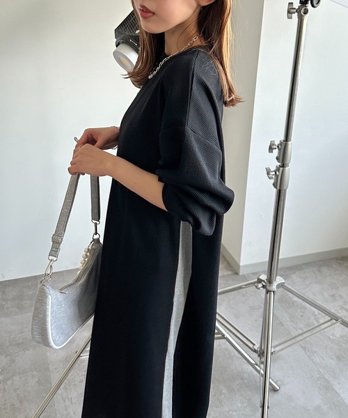 apres jour mignon(アプレジュールミニョン)の「ワッフルラインワンピース【ZOZOTOWN限定アイテム】(ワンピース・レディース・ブラック系その他/ブルー/ブラック・SMALL/X-LARGE/MEDIUM)」の2枚目の写真