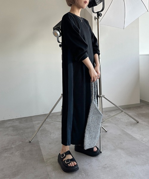 apres jour mignon(アプレジュールミニョン)の「ワッフルラインワンピース【ZOZOTOWN限定アイテム】(ワンピース・レディース・ブラック系その他/ブルー/ブラック・SMALL/X-LARGE/MEDIUM)」の8枚目の写真