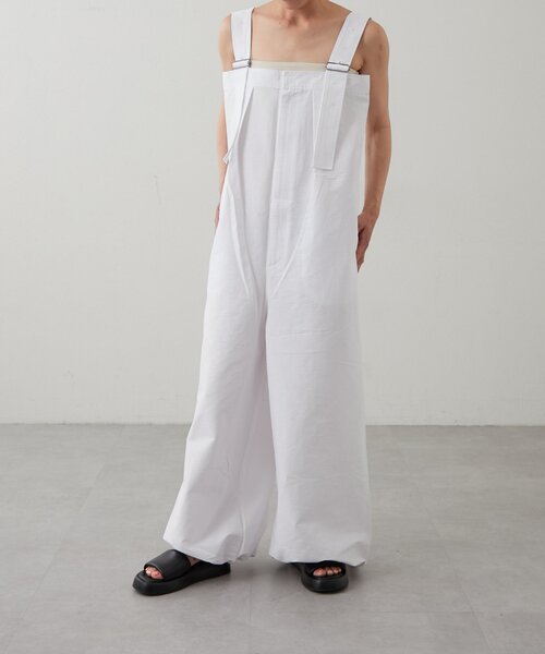 earthy（アーシー）の「【撥水】ボリュームサロペット（サロペット/オーバーオール・レディース・ブラック/ホワイト・SMALL/MEDIUM）」の16枚目の写真