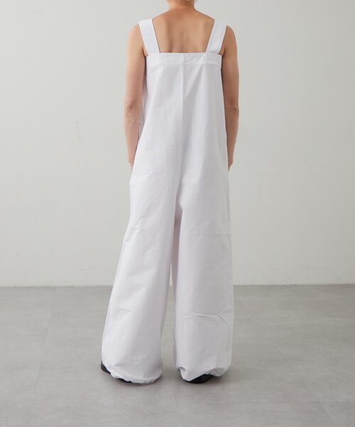 earthy（アーシー）の「【撥水】ボリュームサロペット（サロペット/オーバーオール・レディース・ブラック/ホワイト・SMALL/MEDIUM）」の13枚目の写真