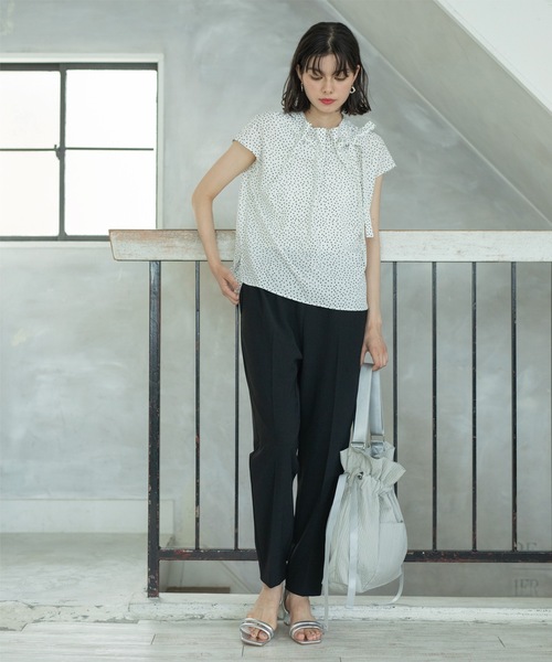 OPAQUE.CLIP（オペークドットクリップ）の「ドットボウタイブラウス【洗濯機洗い可】（シャツ/ブラウス・レディース・キャメル/ホワイト系1/ブラック系・40/38/42/36）」の9枚目の写真