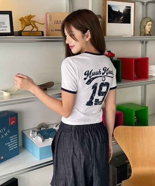 muahmuah（ムーアムーア）の「A'GEM/9 × .kom 『muah muah/ムーアムーア』 AIRLYSPANGRAPHICHALFT-SHIRT/エアリースパン グラフィックハーフ半袖カットソー（Tシャツ/カットソー・レディース・ホワイト/ブラック/ネイビー/ベージュ・FREE）」の19枚目の写真