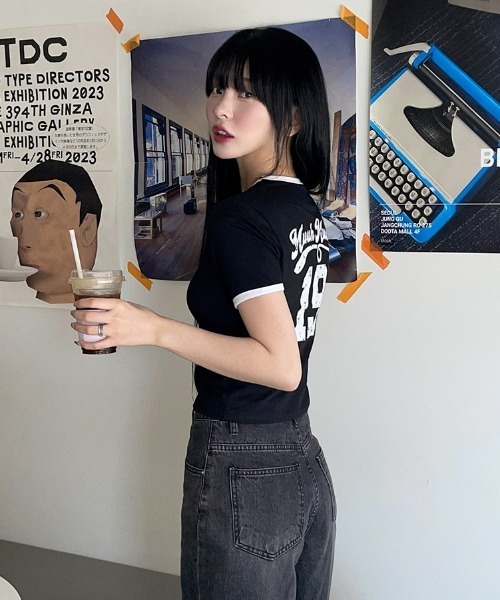 muahmuah（ムーアムーア）の「A'GEM/9 × .kom 『muah muah/ムーアムーア』 AIRLYSPANGRAPHICHALFT-SHIRT/エアリースパン グラフィックハーフ半袖カットソー（Tシャツ/カットソー・レディース・ホワイト/ブラック/ネイビー/ベージュ・FREE）」の14枚目の写真