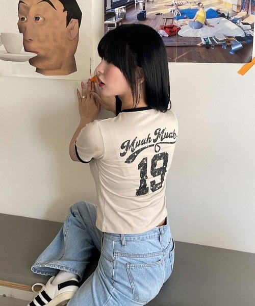 muahmuah（ムーアムーア）の「A'GEM/9 × .kom 『muah muah/ムーアムーア』 AIRLYSPANGRAPHICHALFT-SHIRT/エアリースパン グラフィックハーフ半袖カットソー（Tシャツ/カットソー・レディース・ホワイト/ブラック/ネイビー/ベージュ・FREE）」の7枚目の写真