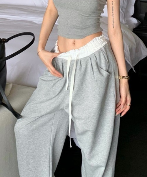 FREE STYLISTS(フリー スタイリスト)の「YUGA_YGMC ダブルウエスト イージーワイドレングスパンツ(スウェットパンツ・レディース・ブラック/グレー・FREE)」の7枚目の写真