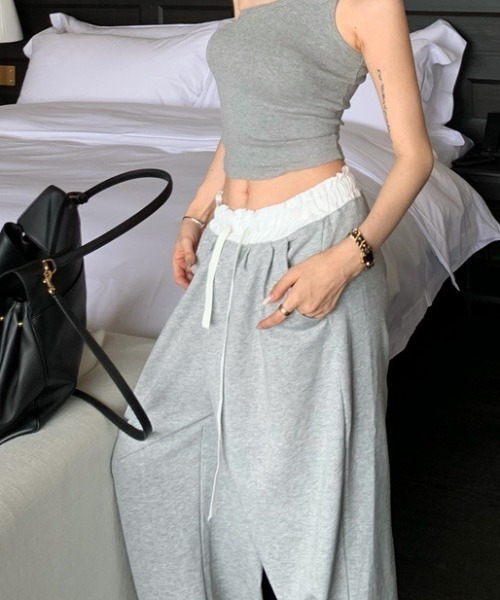 FREE STYLISTS(フリー スタイリスト)の「YUGA_YGMC ダブルウエスト イージーワイドレングスパンツ(スウェットパンツ・レディース・ブラック/グレー・FREE)」の8枚目の写真