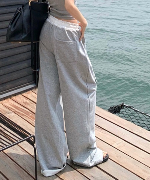 FREE STYLISTS(フリー スタイリスト)の「YUGA_YGMC ダブルウエスト イージーワイドレングスパンツ(スウェットパンツ・レディース・ブラック/グレー・FREE)」の15枚目の写真