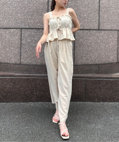 one way(ワンウェイ)の「リボンシャーリングキャミソール(セットアップ)(キャミソール・レディース・ホワイト/ブラウン/ブラック・FREE)」の11枚目の写真