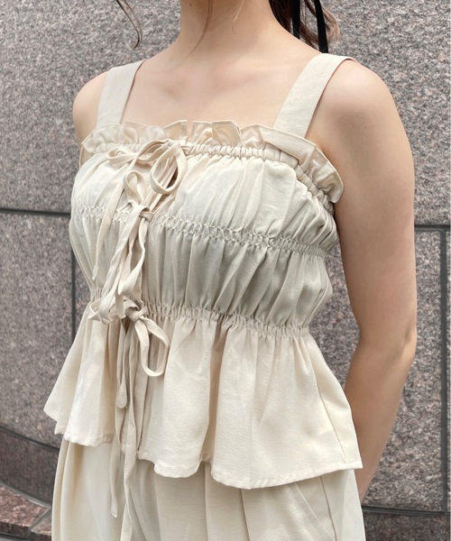 one way(ワンウェイ)の「リボンシャーリングキャミソール(セットアップ)(キャミソール・レディース・ホワイト/ブラウン/ブラック・FREE)」の15枚目の写真