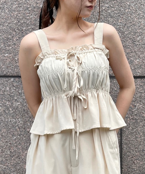 one way(ワンウェイ)の「リボンシャーリングキャミソール(セットアップ)(キャミソール・レディース・ホワイト/ブラウン/ブラック・FREE)」の7枚目の写真