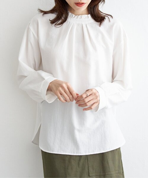 ikka（イッカ）の「【雑誌InRed web10月号掲載】襟フリル2WAYブラウス（シャツ/ブラウス・レディース・ダークグリーン/チャコールグレー/その他1/マジェンタ/オフホワイト・M/L/S）」の2枚目の写真