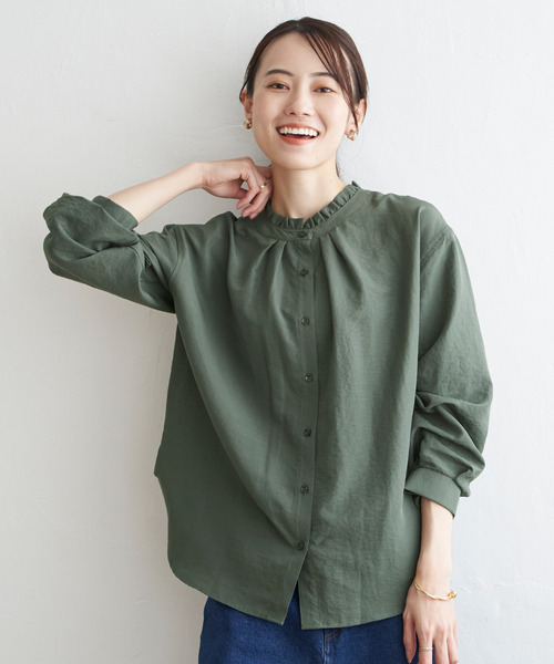 ikka（イッカ）の「【雑誌InRed web10月号掲載】襟フリル2WAYブラウス（シャツ/ブラウス・レディース・ダークグリーン/チャコールグレー/その他1/マジェンタ/オフホワイト・M/L/S）」の3枚目の写真