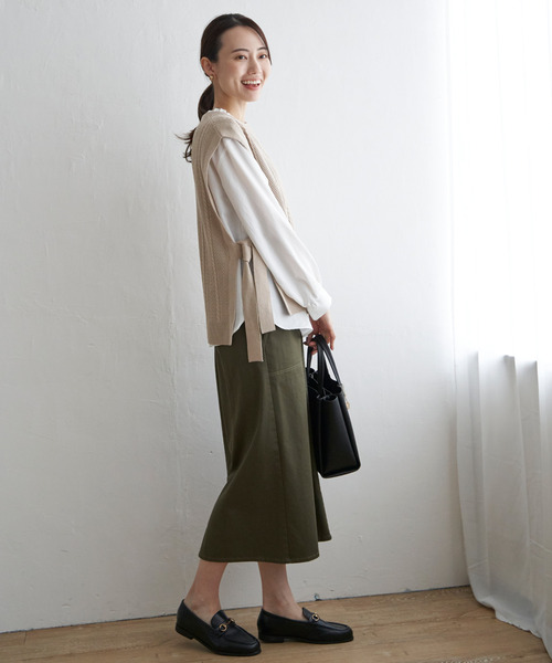 ikka（イッカ）の「【雑誌InRed web10月号掲載】襟フリル2WAYブラウス（シャツ/ブラウス・レディース・ダークグリーン/チャコールグレー/その他1/マジェンタ/オフホワイト・M/L/S）」の8枚目の写真