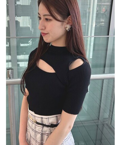 MERCURYDUO(マーキュリーデュオ)の「ビジューパールサイドフラワーイヤリング(ピアス(両耳用)・レディース・シルバー/ゴールド・FREE)」の9枚目の写真