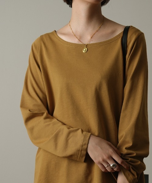 HUG.U(ハグユー)の「シンプルカットソー(Tシャツ/カットソー・レディース・ベージュ/ダークグレー/サンドベージュ/ホワイト/レッド/グリーン/ブルー/ブラック/スモークピンク・M/L)」の21枚目の写真