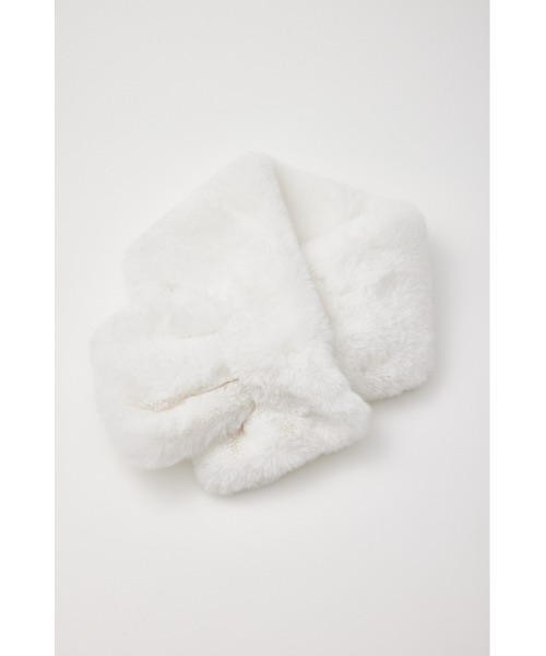 rienda(リエンダ)の「【WEB限定カラー】フェイクファーティペット(マフラー・レディース・ホワイト/ライトベージュ/マルチ・FREE)」の2枚目の写真