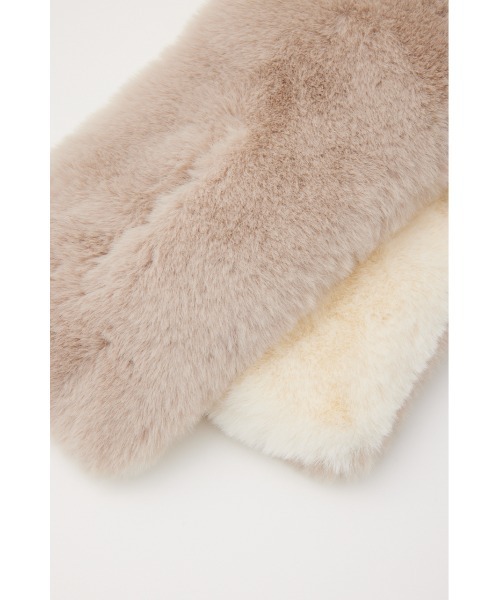 rienda(リエンダ)の「【WEB限定カラー】フェイクファーティペット(マフラー・レディース・ホワイト/ライトベージュ/マルチ・FREE)」の4枚目の写真