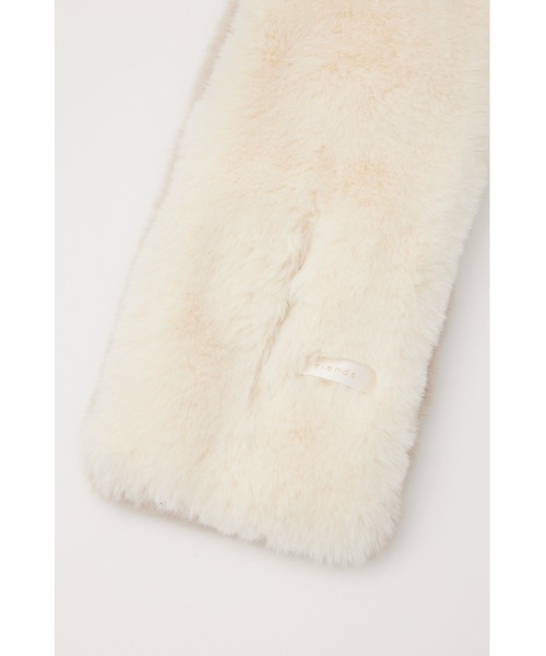 rienda(リエンダ)の「【WEB限定カラー】フェイクファーティペット(マフラー・レディース・ホワイト/ライトベージュ/マルチ・FREE)」の6枚目の写真