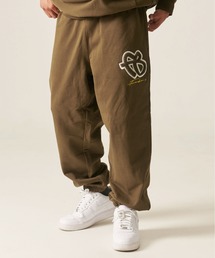 FUBU（ フブ）の「FUBU フブ ブランド ロゴ 刺繍 ウエストゴム 紐付き ポケット付き アメカジ ルーズシルエット イージーパンツ スウェットパンツ 裏毛（スウェットパンツ）」