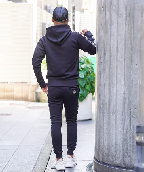 adamsJUGGLER（アダムスジャグラー）の「RTEG O.Eジャカードフーディー