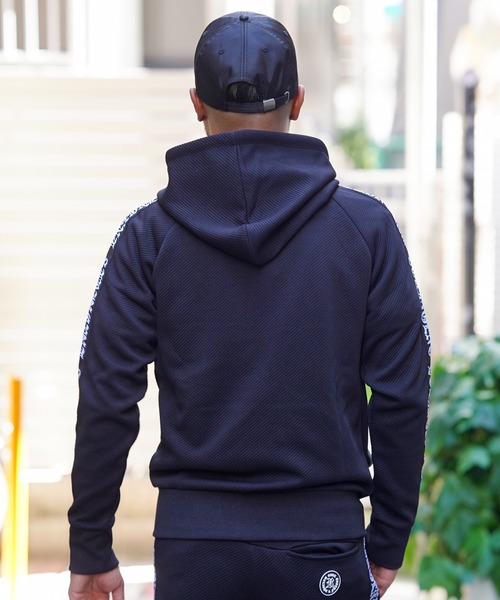 adamsJUGGLER（アダムスジャグラー）の「RTEG O.Eジャカードフーディー