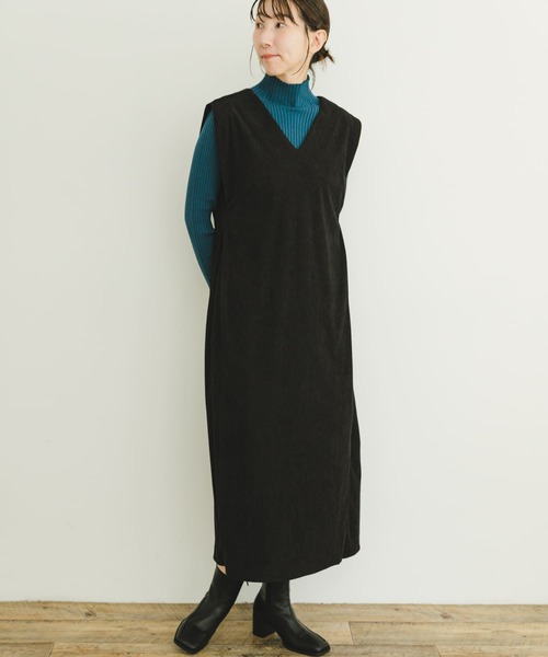 ITEMS URBANRESEARCH（アイテムズ アーバンリサーチ）の「コーデュロイジャンパースカート（ジャンパースカート・レディース・ブラウン/ベージュ/ブラック・FREE）」の2枚目の写真