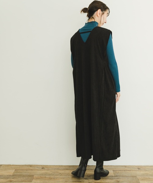 ITEMS URBANRESEARCH（アイテムズ アーバンリサーチ）の「コーデュロイジャンパースカート（ジャンパースカート・レディース・ブラウン/ベージュ/ブラック・FREE）」の7枚目の写真