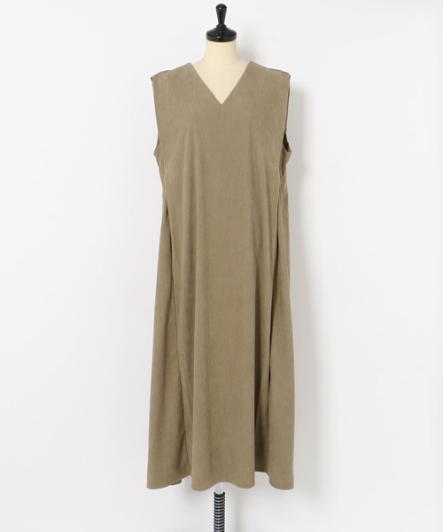 ITEMS URBANRESEARCH（アイテムズ アーバンリサーチ）の「コーデュロイジャンパースカート（ジャンパースカート・レディース・ブラウン/ベージュ/ブラック・FREE）」の19枚目の写真