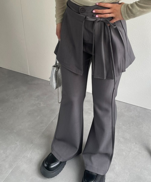 LAC-VERT（ラック・ヴェール）の「巻きスカート付フレアパンツ（その他パンツ・レディース・ブラック/グレー・M/S）」の4枚目の写真