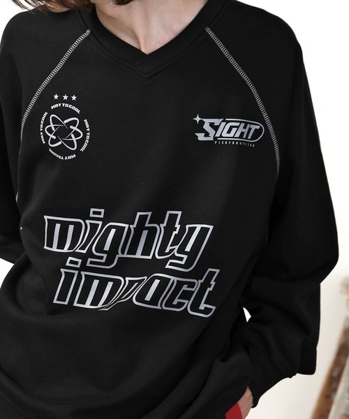 SUGGESTION(サジェッション)の「SUGGESTION/サジェッション サッカー デザイン トレーナー(スウェット・メンズ・グレー系その他/ネイビー系/ブラック×グレー/ネイビー×ホワイト/ブラック×ホワイト/グレー×サックスブルー・L/M)」の2枚目の写真