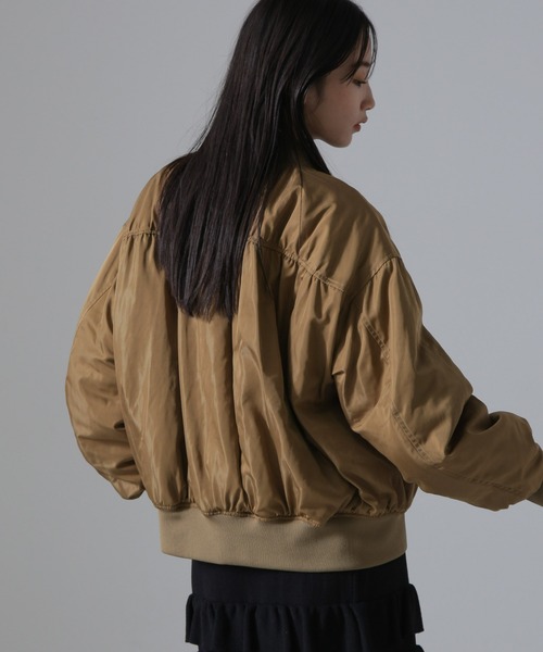 NANO universe（ナノユニバース）の「バックギャザーMA-1ブルゾン（ブルゾン・レディース・グリーン系その他4/ブラック/グレー系その他4・FREE）」の11枚目の写真